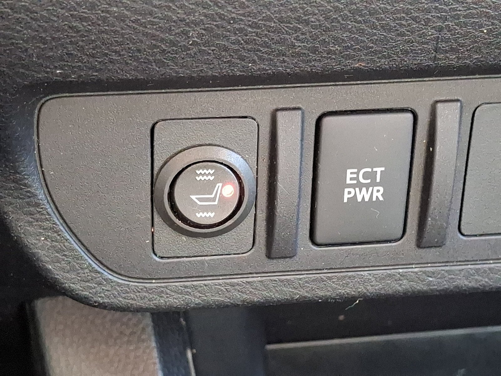 Used 2020 White Toyota SR5 V6 image 24