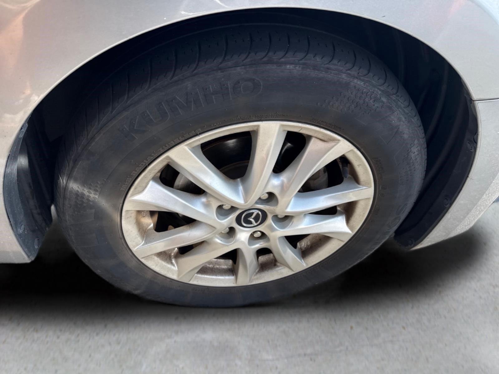 Used 2016 Liquid Silver Metallic Mazda i Grand Touring image 20