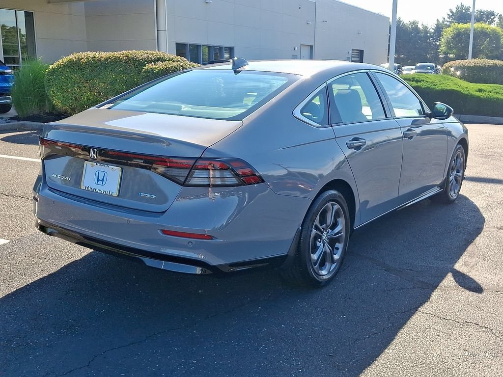 Certified Used 2025 Urban Gray Pearl Honda HYBRID EX-L image 40