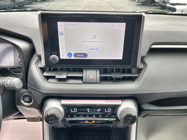 2024 Toyota RAV4 XLE - Photo 14