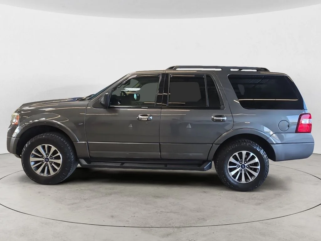 Used 2015 Gray Ford XLT image 12