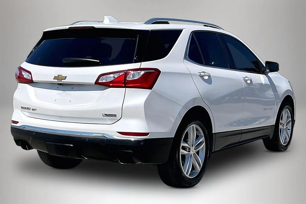 Used 2018 Beige Chevrolet Premier image 5