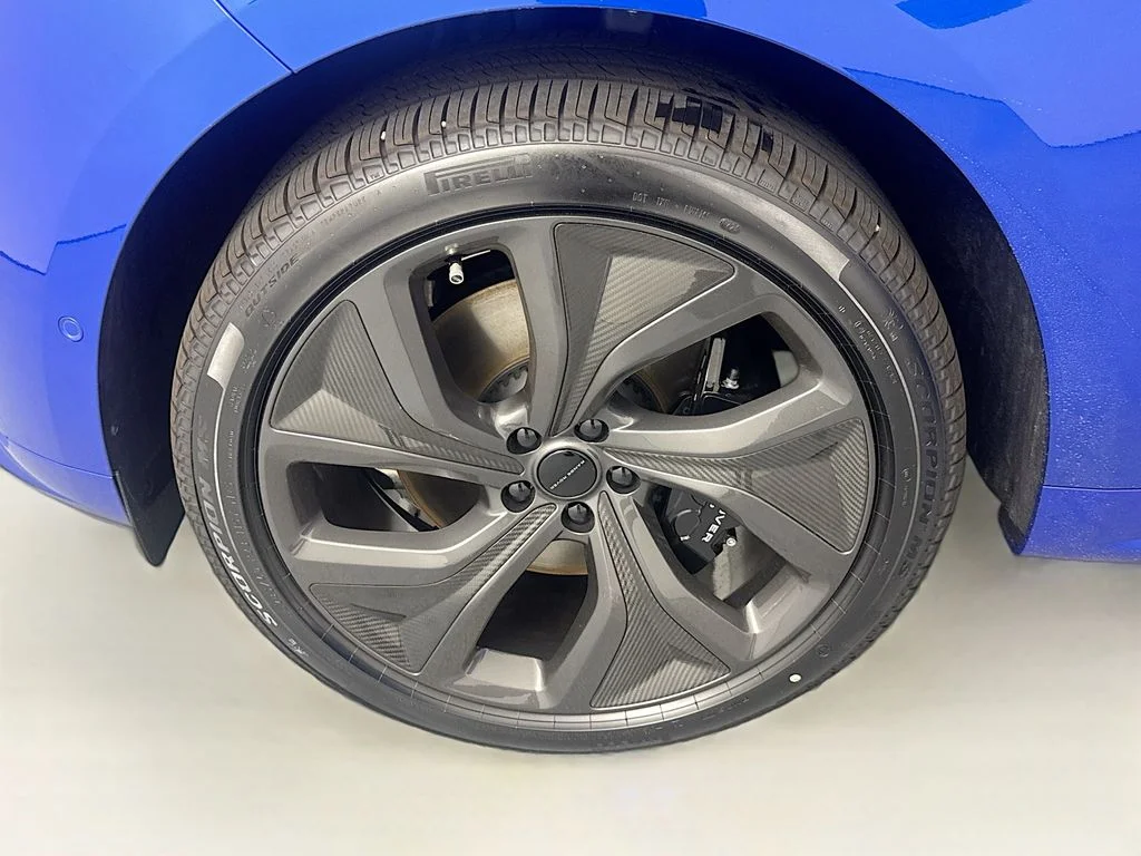 New 2026 Velocity Blue Land Rover Autobiography image 31