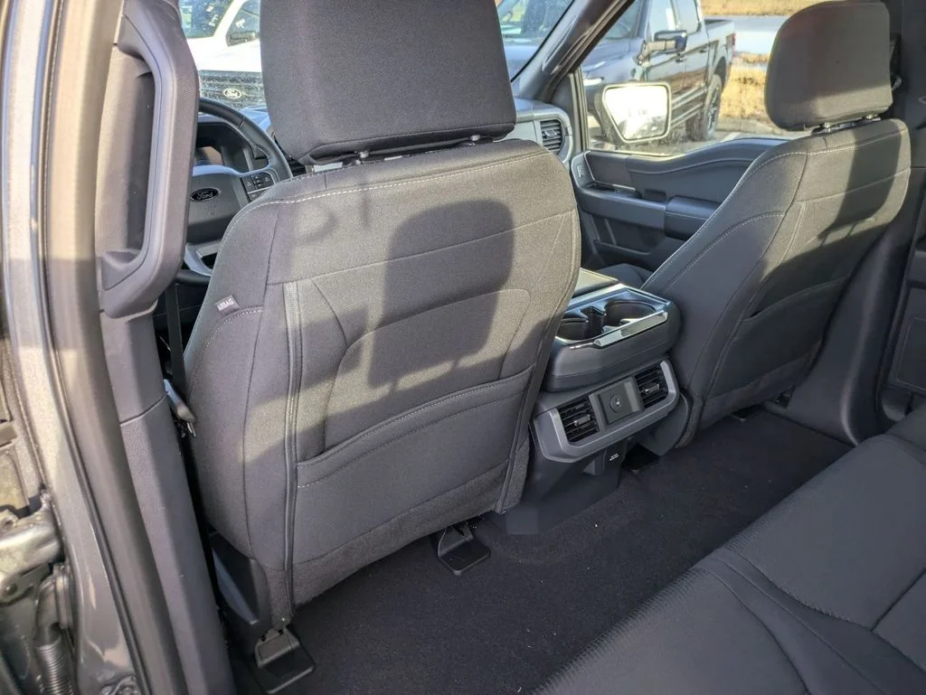 New 2026 Carbonized Gray Metallic Ford XLT image 43