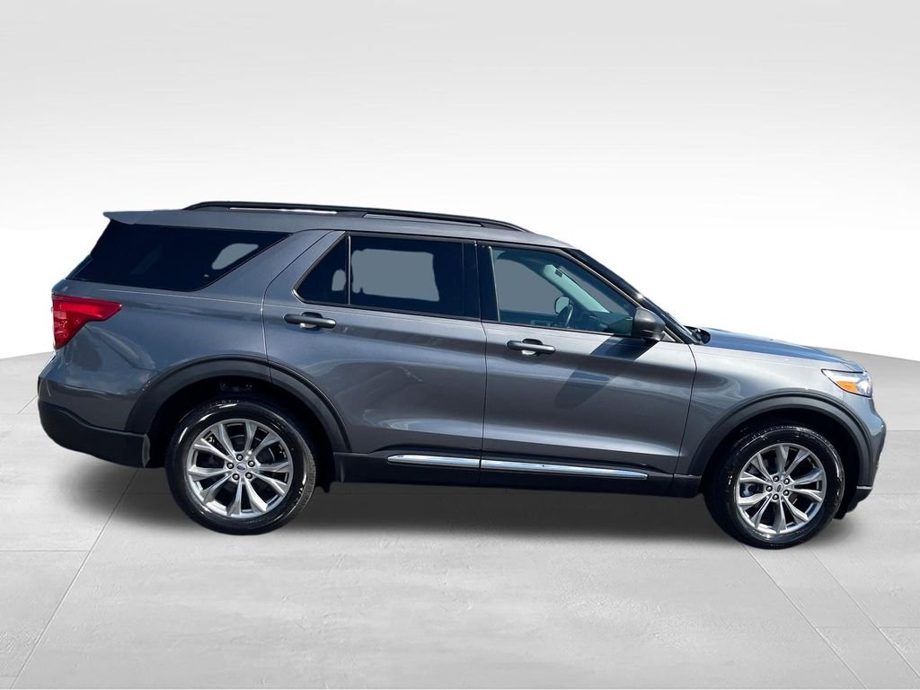 Used 2022 Gray Ford XLT image 7