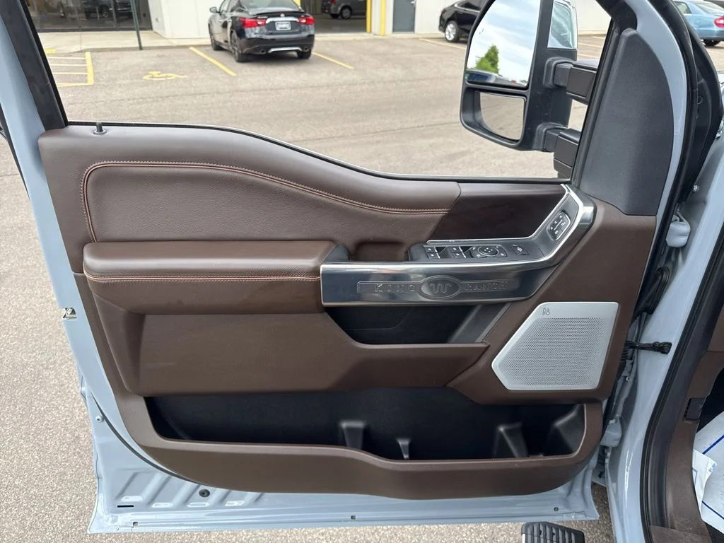 Used 2025 Glacier Gray Metallic TriCoat Ford King Ranch image 16