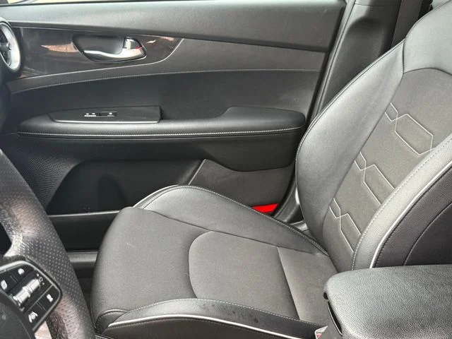 Used 2022 Gray Kia GT-Line image 13