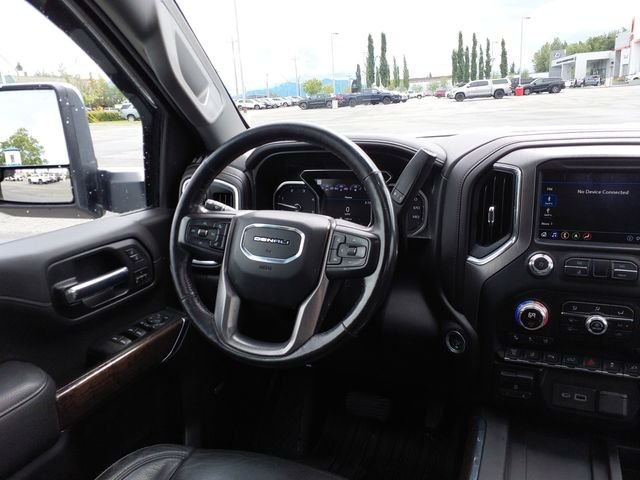 Used 2020 White GMC Denali image 19