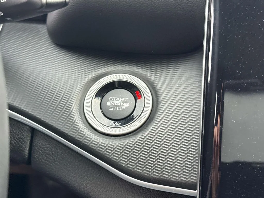 Used 2024 Gray Jeep Altitude X image 20