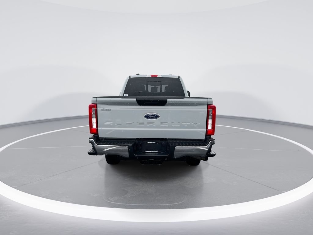 Used 2025 Avalanche Ford XL image 7