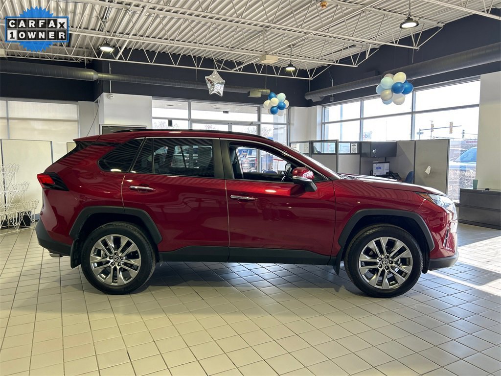 2025 TOYOTA RAV4 - Image 8