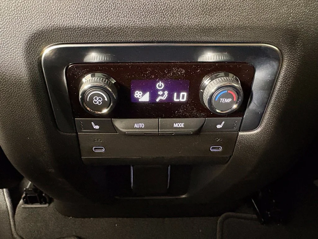 2027 Chevrolet Suburban High Country - Photo 43