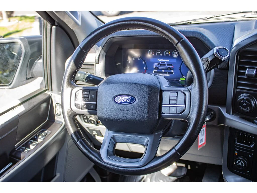 Used 2024 Oxford White Ford XLT image 35