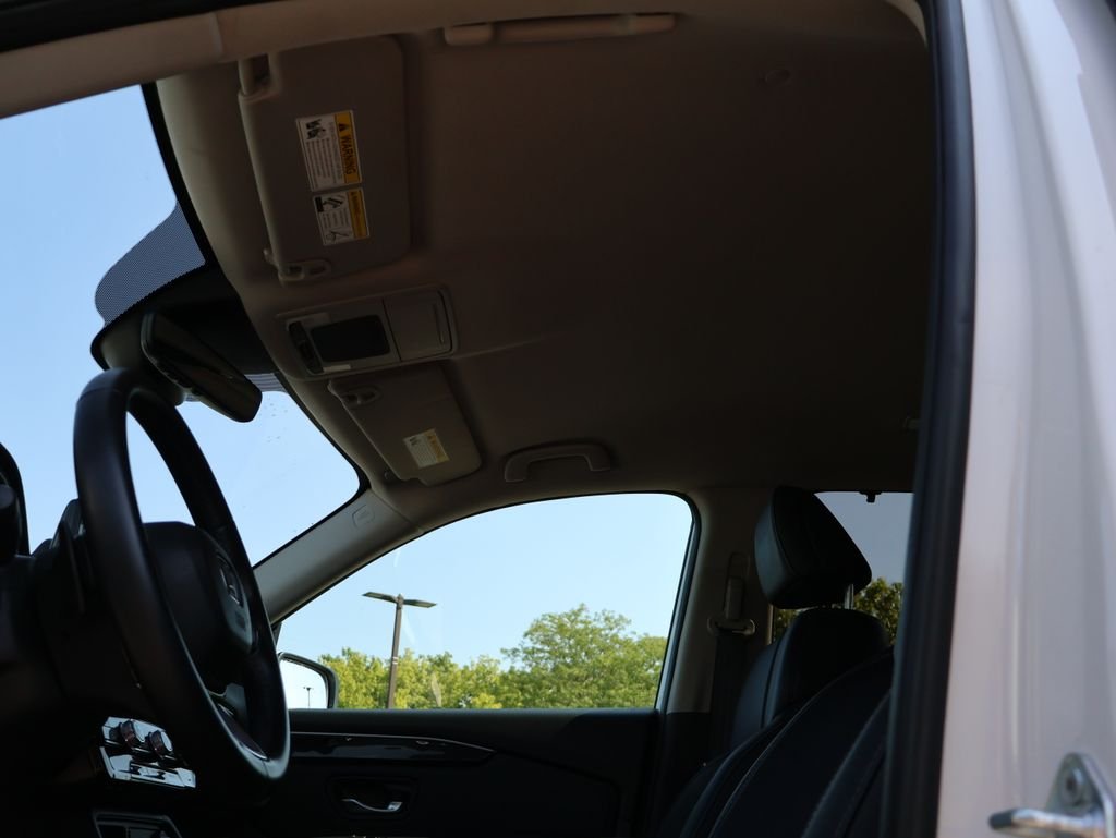 Used 2023 White Honda EX-L image 34