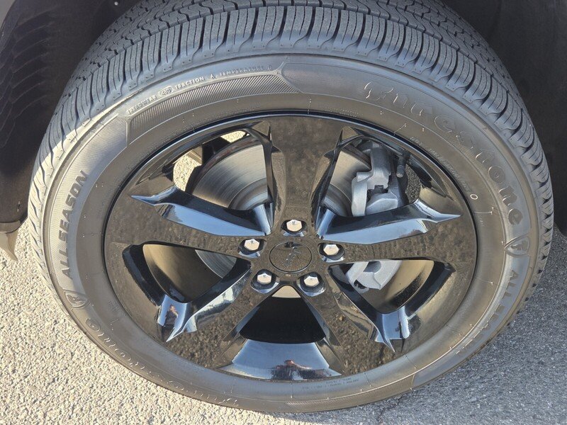 Used 2023 White Jeep Altitude X image 11