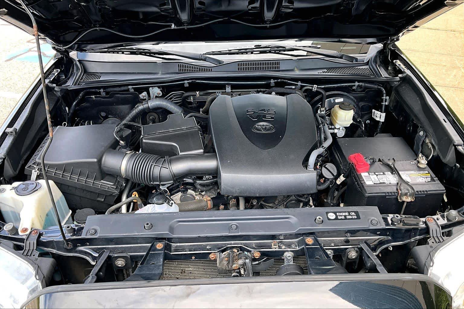 Used 2017 Black Toyota SR5 image 29