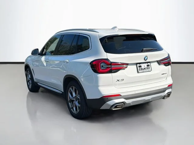 Used 2022 White BMW xDrive30i image 5