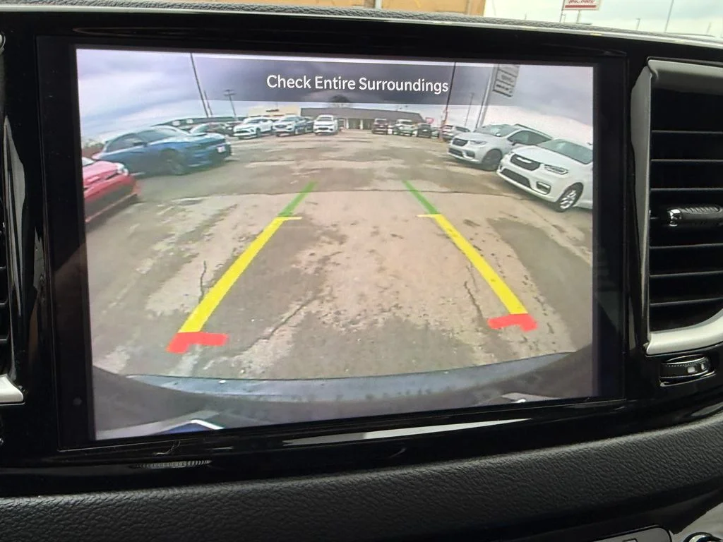 Used 2022 Black Chrysler Touring L image 14