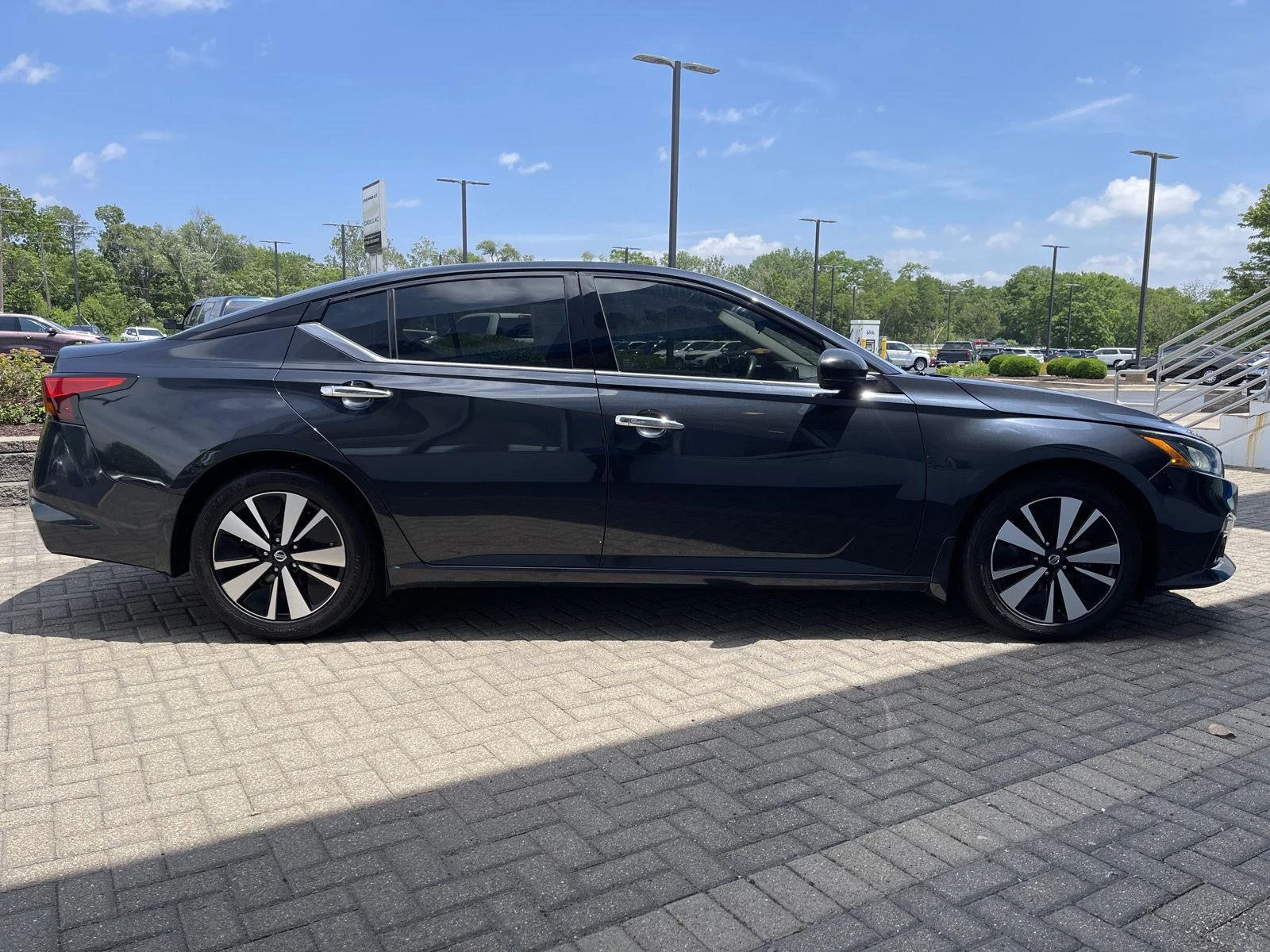 Used 2022 Storm Blue Metallic Nissan 2.5 SL image 6