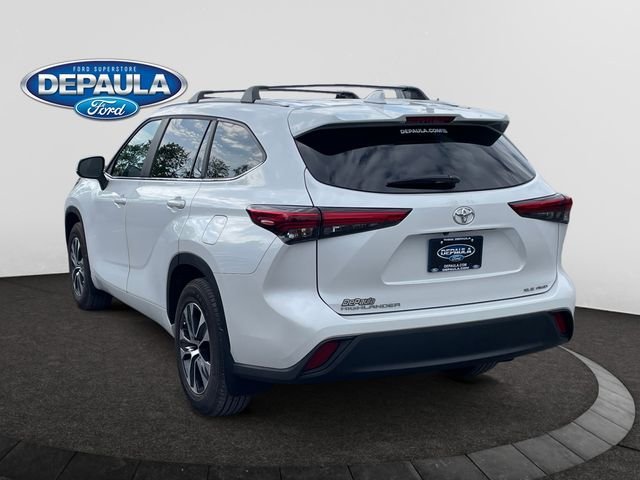 Certified Used 2023 Beige Toyota XLE image 4