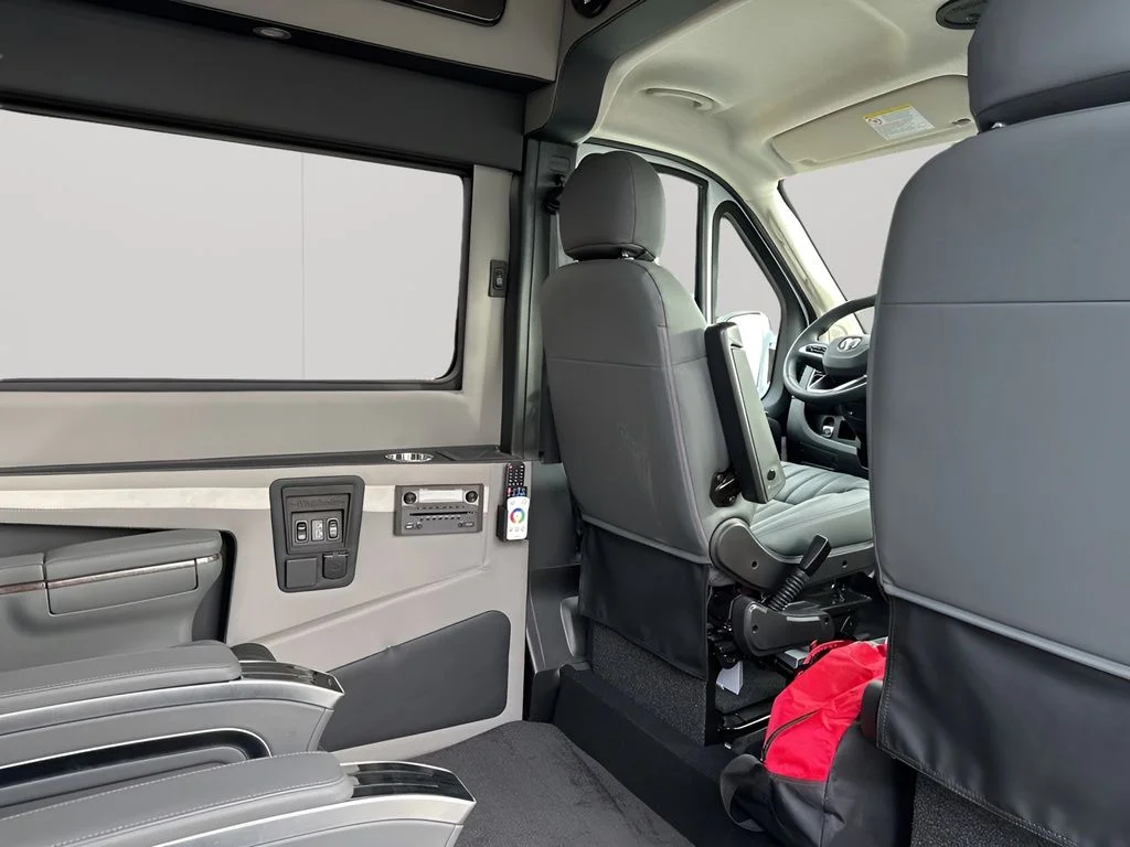2025 RAM ProMaster Window Van Base - Photo 19