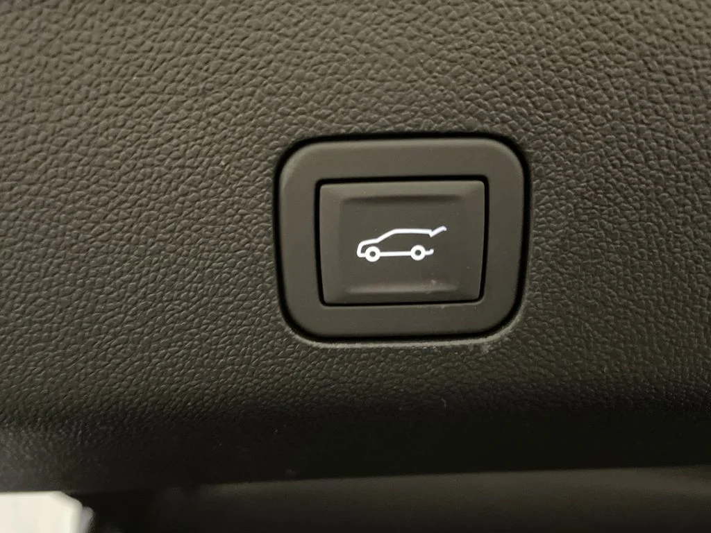 2026 Chevrolet Tahoe High Country - Photo 9