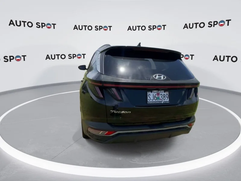 Used 2022 Black Hyundai SEL image 3