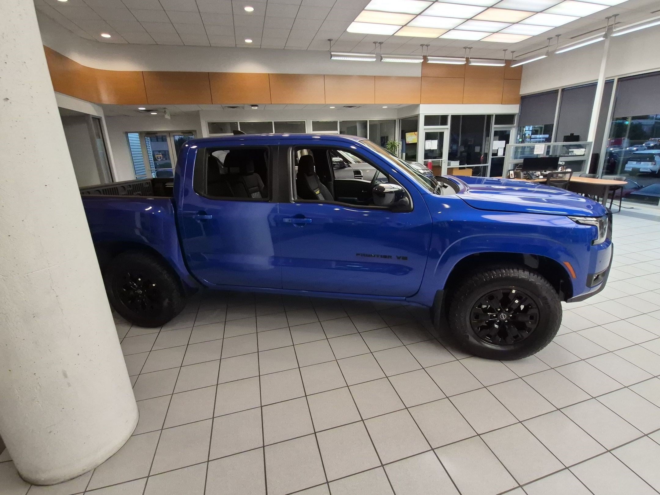 New 2027 Bluestone Pearl Nissan Crew Cab SV image 2