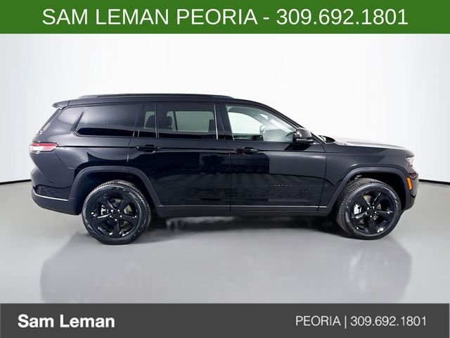 New 2025 Diamond Black Crystal Pearl-Coat Exterior Paint Jeep Limited image 8