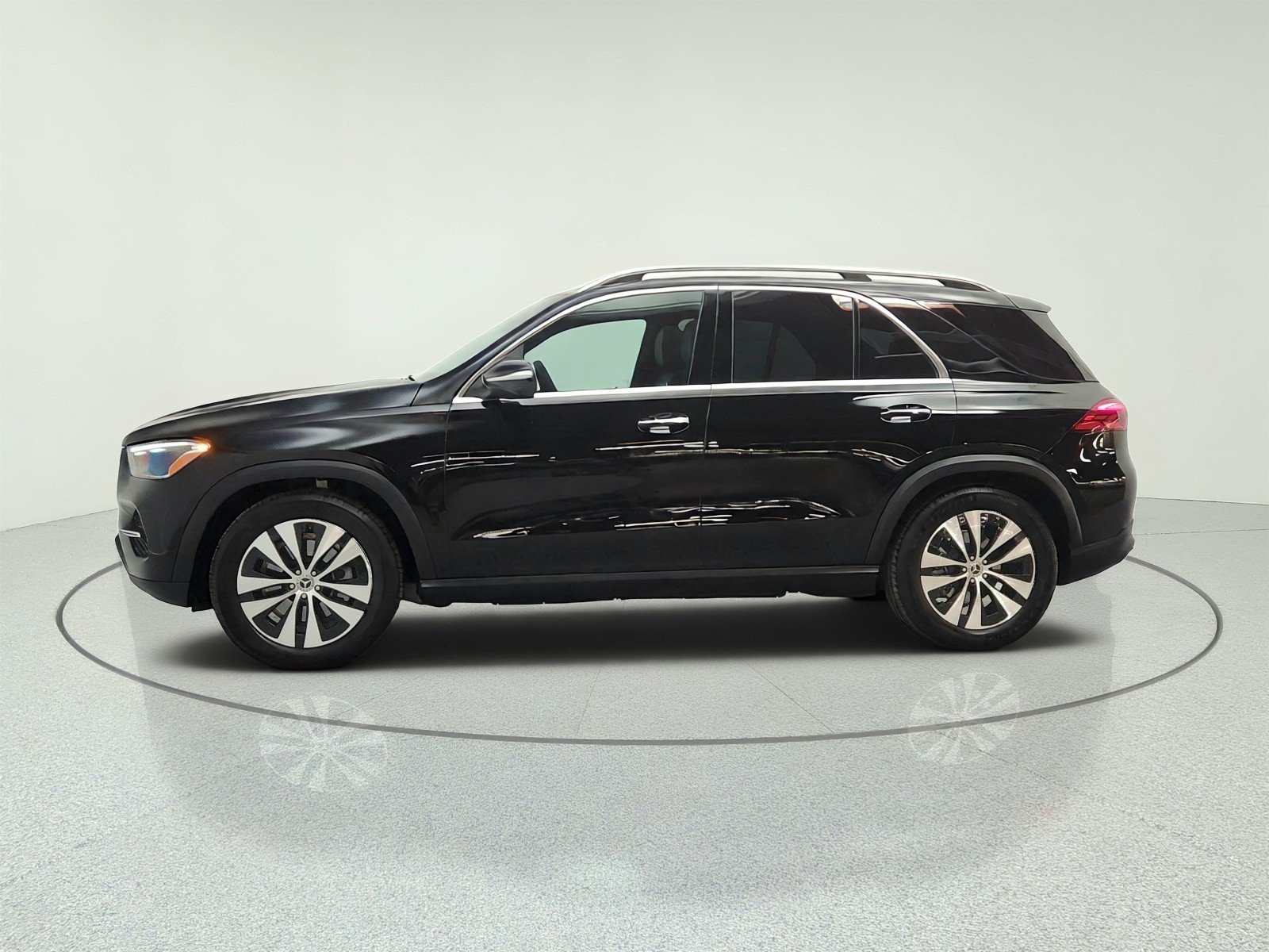 Certified Used 2026 Black Mercedes-Benz GLE 350 SUV image 8