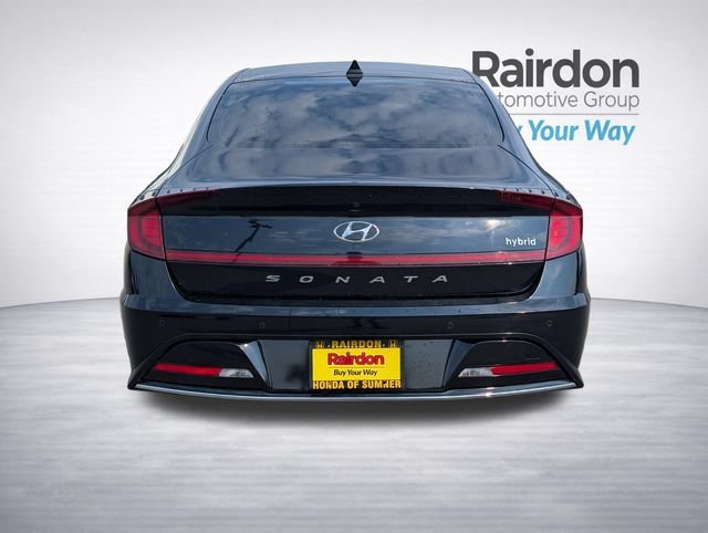 Used 2022 Nocturne Black Hyundai Limited image 6