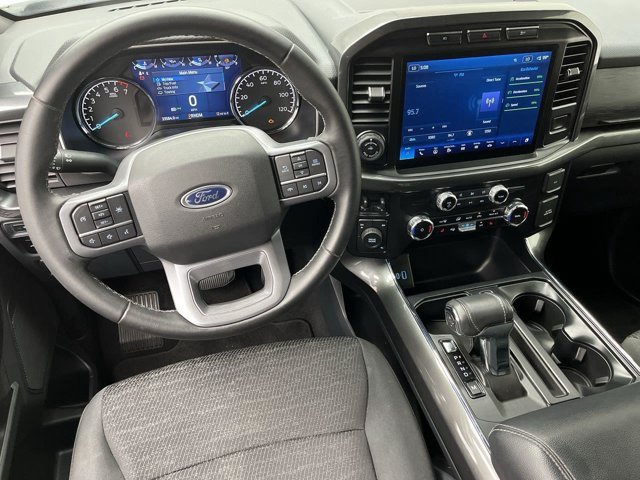 Used 2023 Oxford White Ford XLT image 21