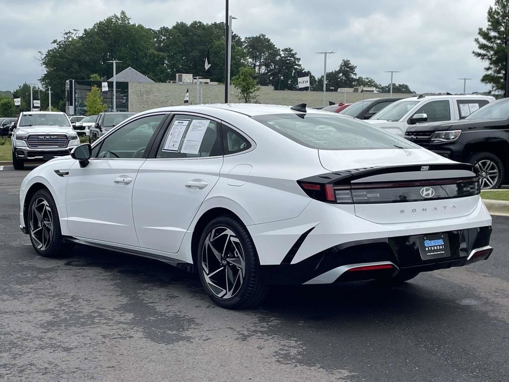 Certified Used 2026 White Hyundai SEL Sport image 5