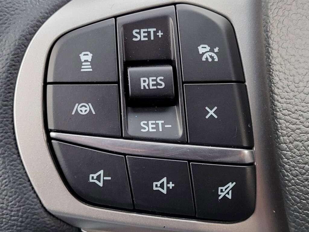 Used 2023 Black Metallic Ford XLT image 38