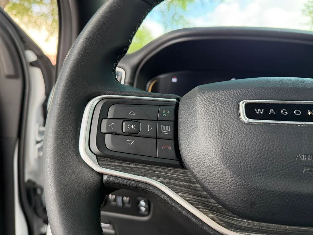 Used 2024 White Jeep Series II image 24