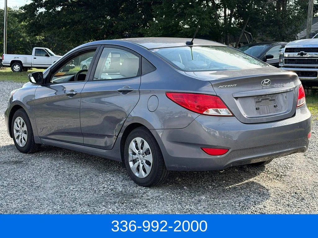 Used 2017 Gray Hyundai SE image 7