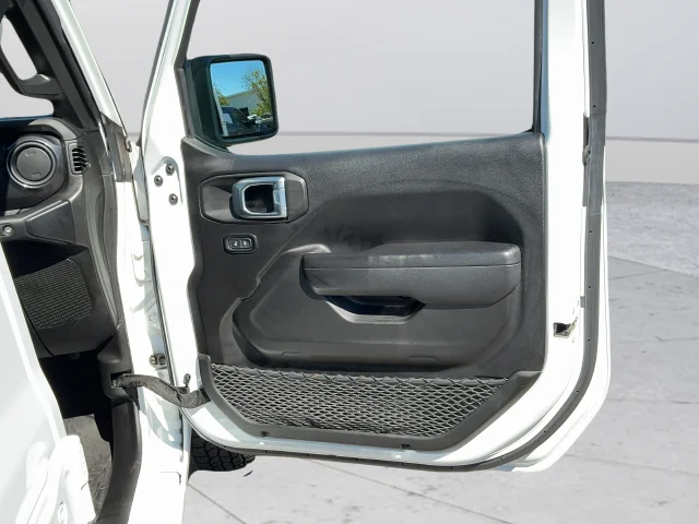 Used 2022 Bright White Clearcoat Jeep Sport image 23