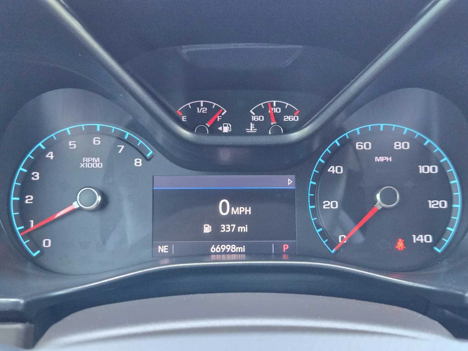 Used 2020 RED QUARTZ TINTCOAT GMC 4WD SLE image 15
