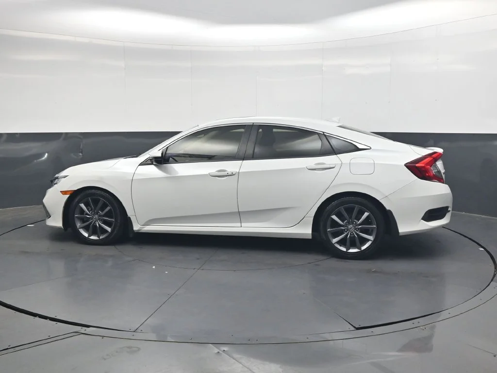 Used 2019  Honda EX image 7