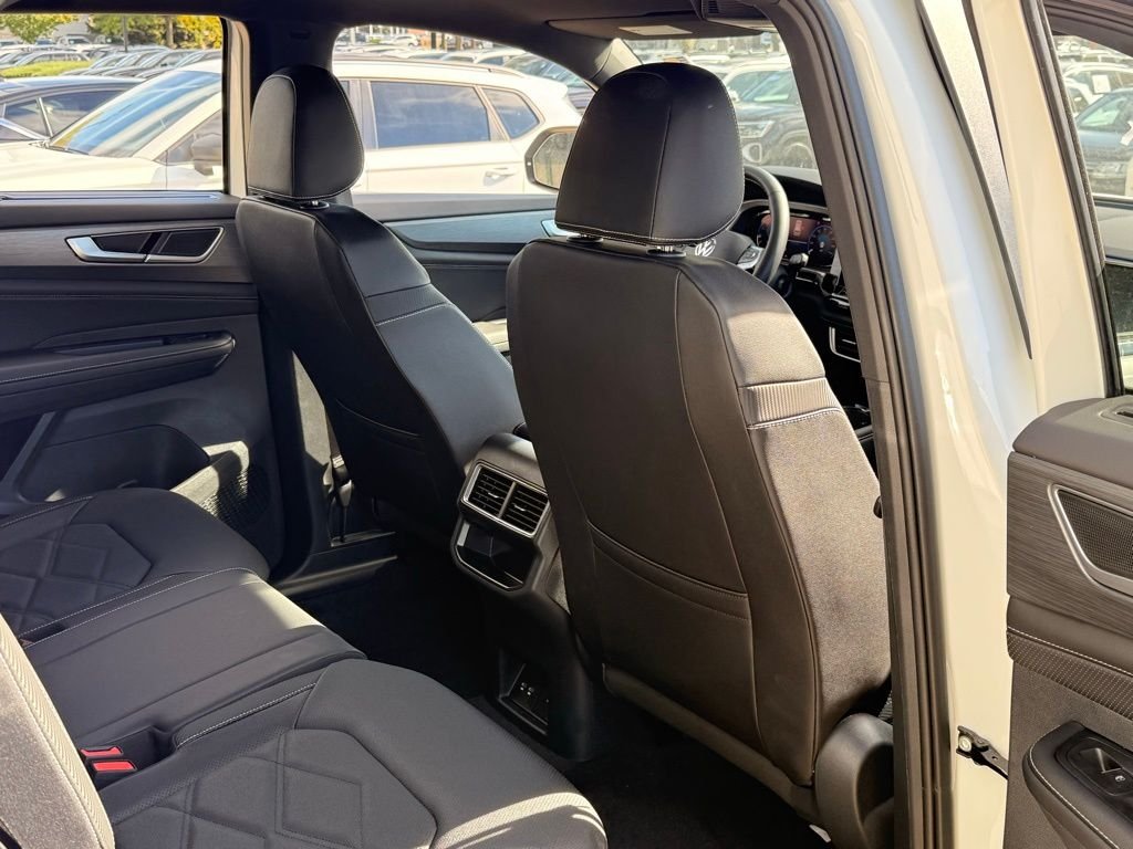 2026 Volkswagen Atlas Cross Sport SE w/Tech - Photo 30