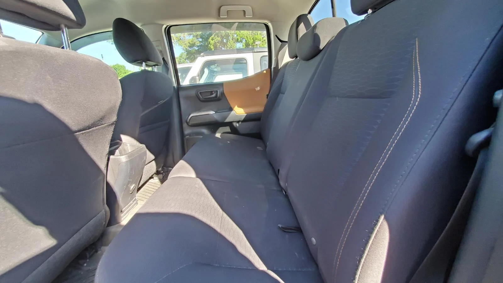 Used 2017 Magnetite Gray Metallic Toyota SR5 image 5