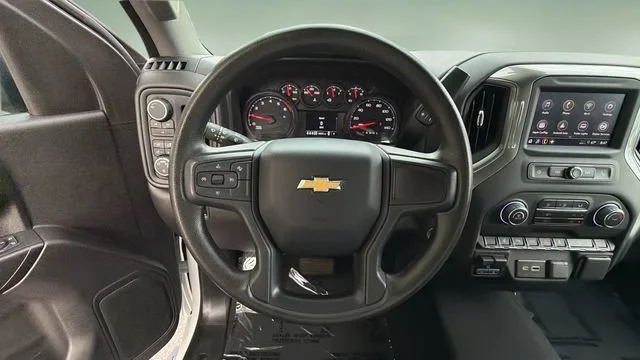 Used 2025 Summit White Chevrolet Custom image 12