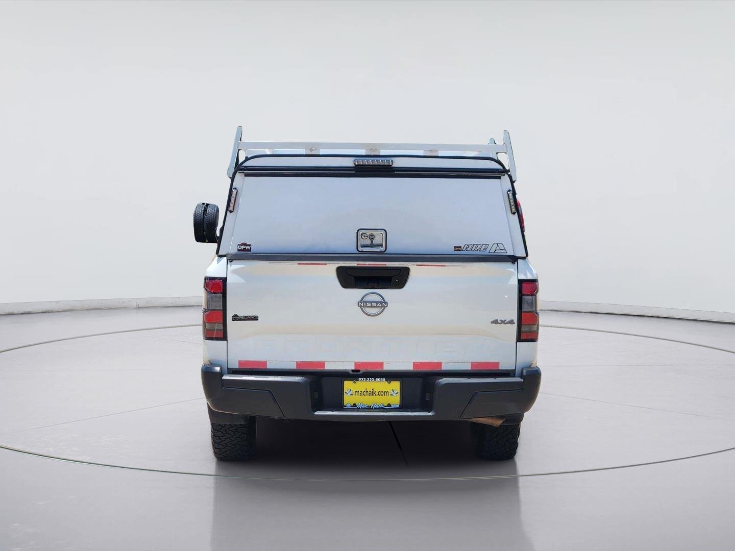 Used 2024 Glacier White Nissan S image 5
