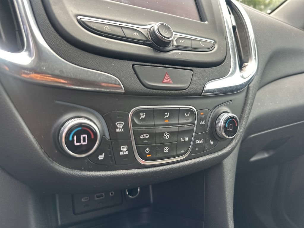 Used 2020 Blue Chevrolet LT image 19