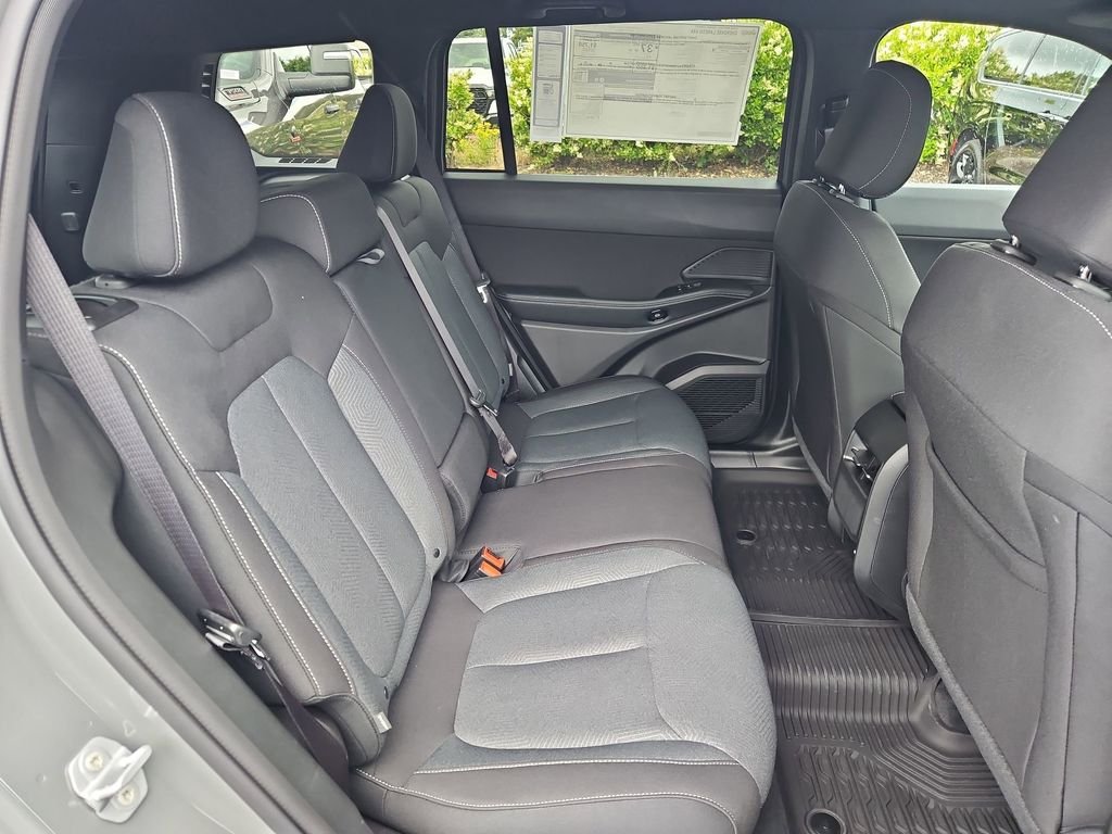 New 2026 Sting-Gray Clear-Coat Exterior Paint Jeep Laredo image 27