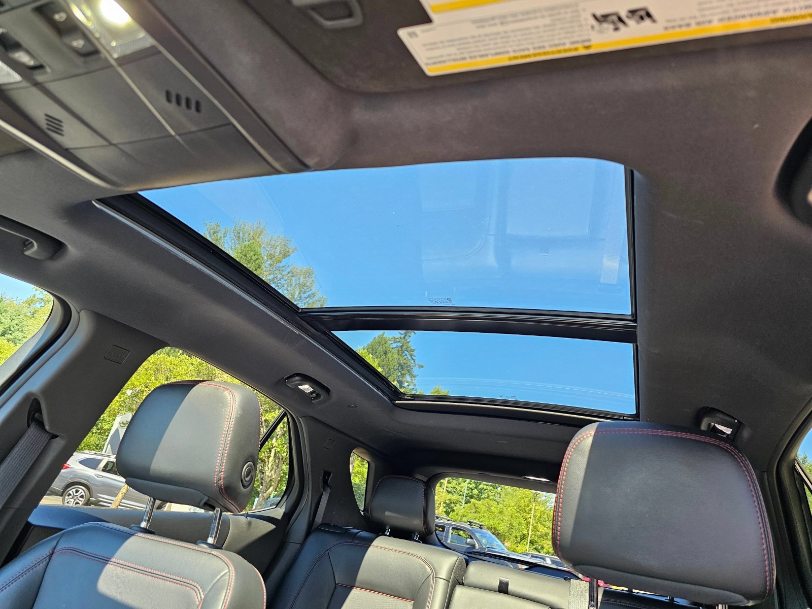 Used 2023 Summit White Chevrolet RS image 18