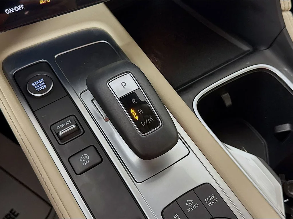 Certified Used 2025 Majestic INFINITI LUXE image 23