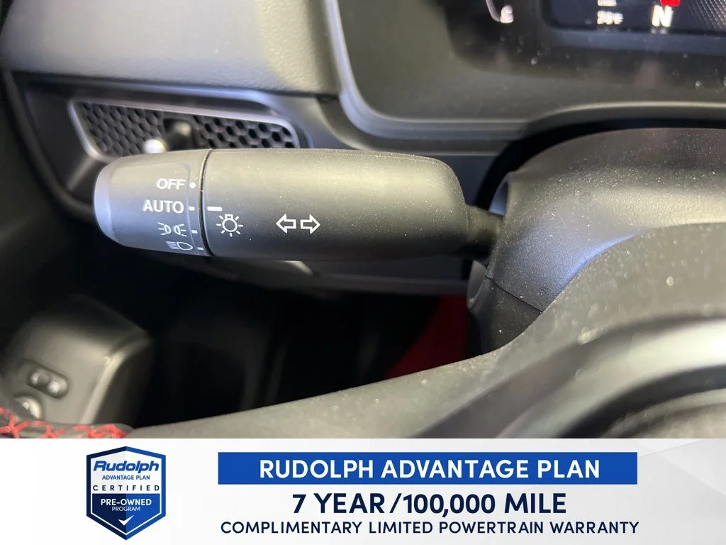 Used 2025 White Honda  image 47