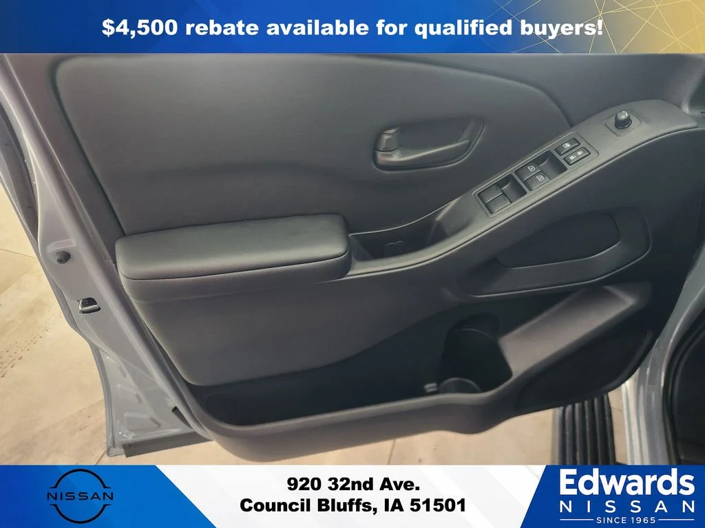 New 2026 Boulder Gray Pearl Nissan Crew Cab SV image 19