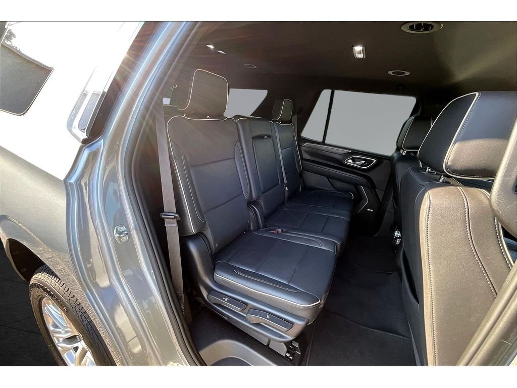 Used 2024 Sterling Metallic GMC SLT image 19